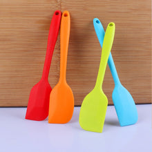 Load image into Gallery viewer, Multicolor Food Grade Non Stick Butter Spatula